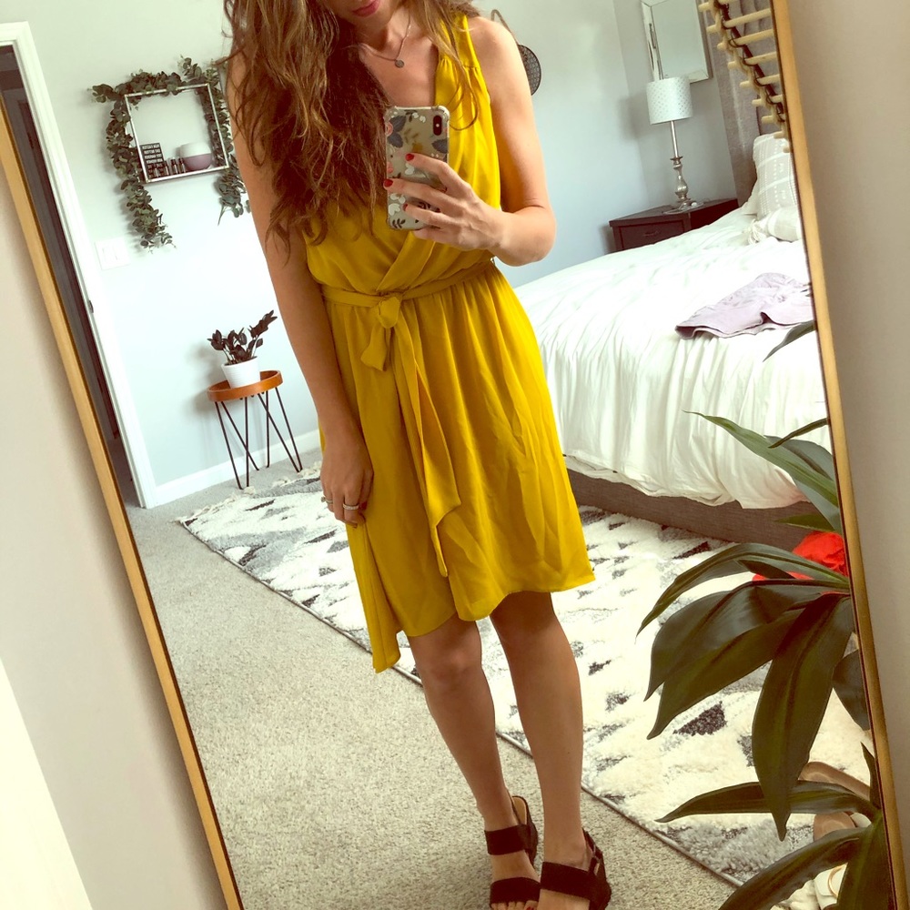 Medium yellow express dress